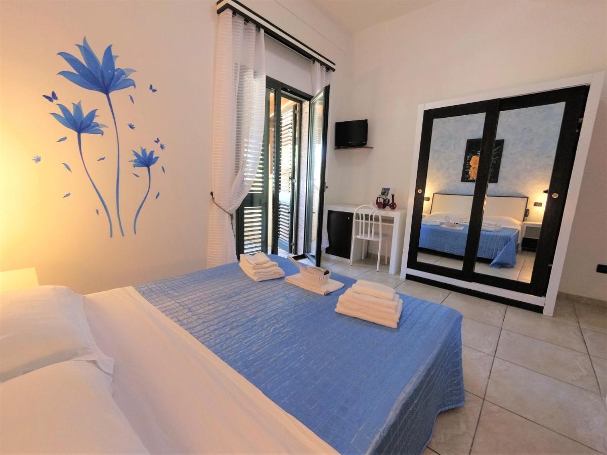 Hotel Alba Chiara Sant'Andrea Salento Eksteriør bilde