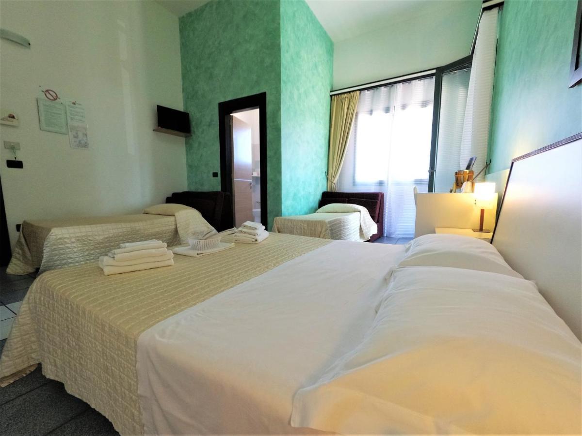 Hotel Alba Chiara Sant'Andrea Salento Eksteriør bilde