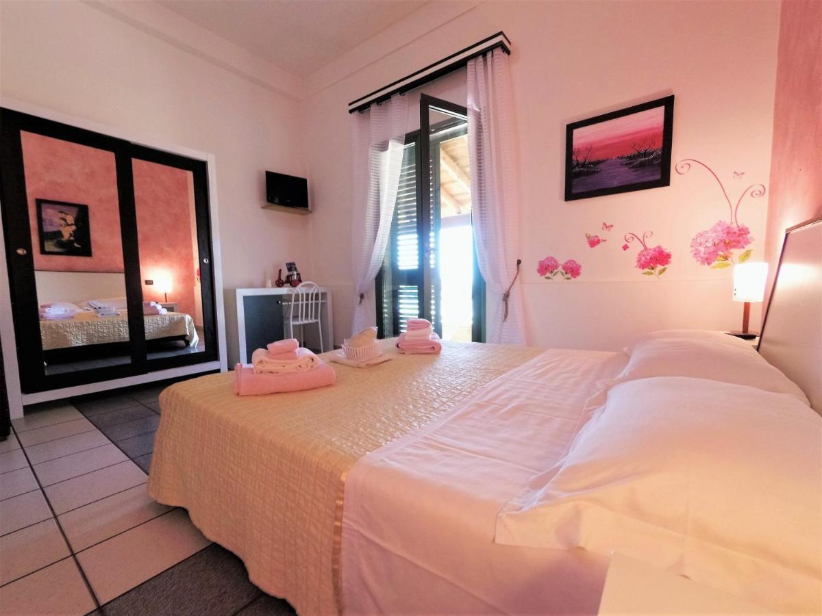 Hotel Alba Chiara Sant'Andrea Salento Eksteriør bilde