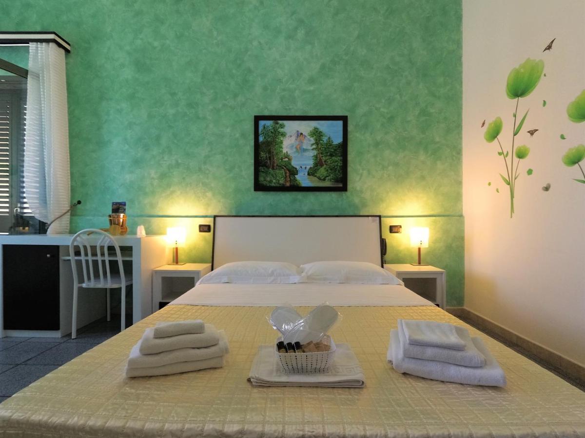 Hotel Alba Chiara Sant'Andrea Salento Eksteriør bilde