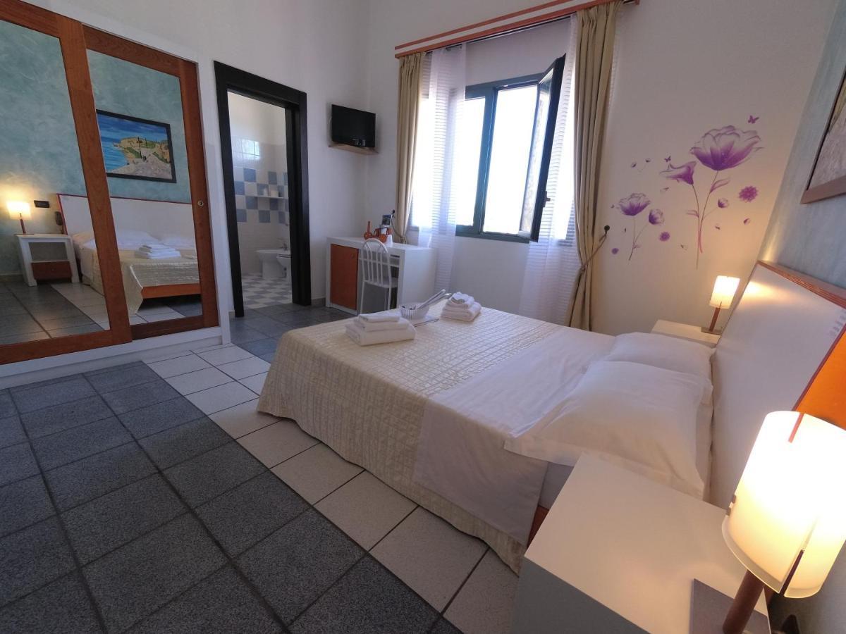 Hotel Alba Chiara Sant'Andrea Salento Eksteriør bilde